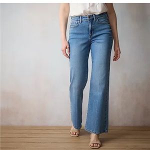 Lauren Conrad - Flare Jeans - Size 12